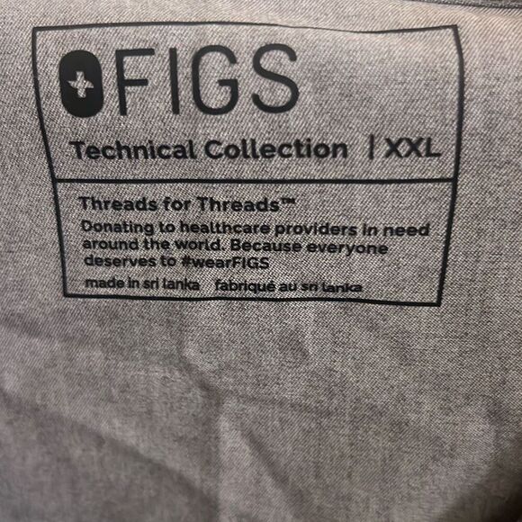✨Figs Casma Three-Pocket Scrub Sz XXL Top™ Graphite Grey✨ - Picture 10 of 13